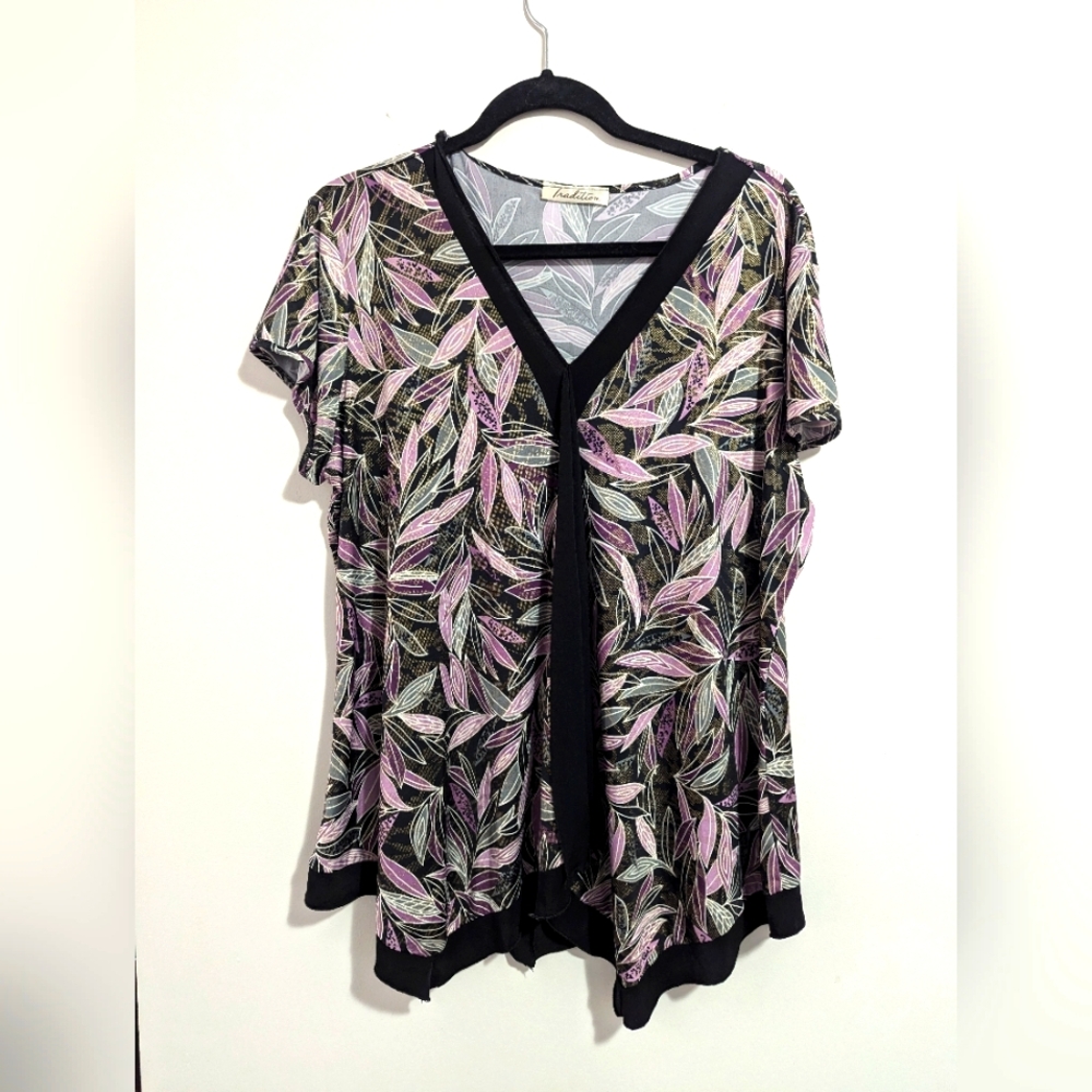 Vintage Tradition pull over blouse. Polyster and spandex. Shimmer.